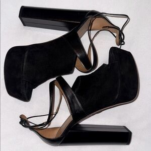 🍍Aquazzura Black Suede Heels Sandals, size 39